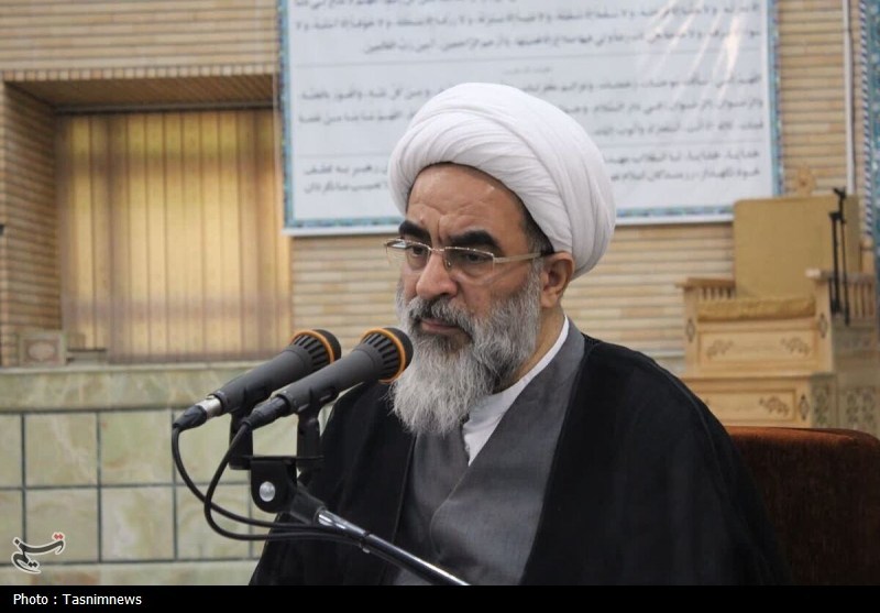 دفاع از کیان اسلام و ایران اسلامی بر آحاد امت مسلمان واجب است