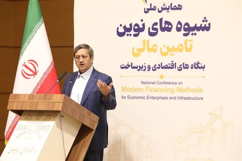 همتی: رشد نقدینگی کنترل شد/ فعالیت‌های اقتصادی ایران متوقف نیست
