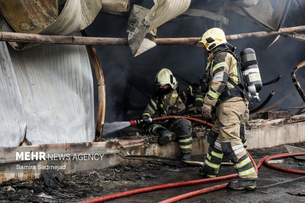 آتش‌نشانی:جانمایی غیر اصولی مواد آتش‌زا عامل وقوع حریق در نسیم‌شهر بود