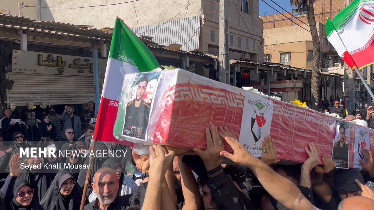 پیکر ۲ شهید تجاوز آمریکایی - صهیونیستی در اهواز تشییع شد