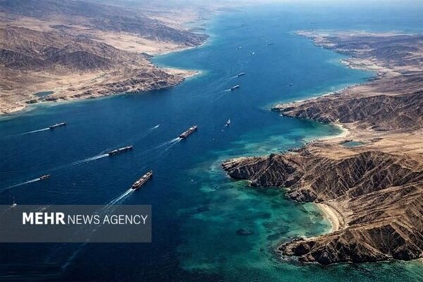 تنگه هرمز تحت کنترل؛ ممانعت نیروهای مسلح از عبور شناورهای غیرمجاز