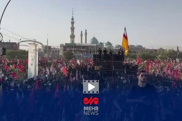 آماده سازی ماشین حمل پیکر«آقای شهید ایران» به سمت بلوار پیامبر اعظم قم