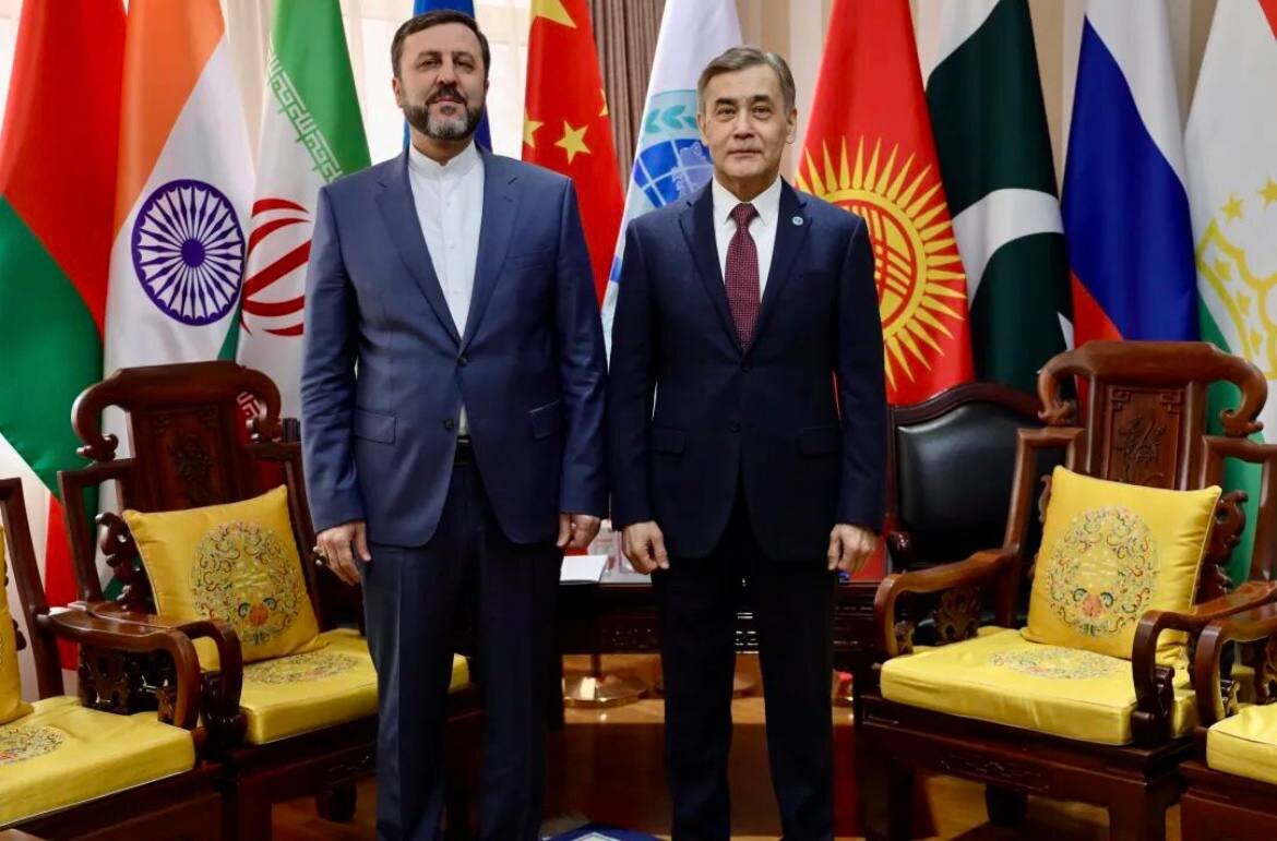 دیدار غریب آبادی با دبیرکل سازمان همکاری شانگهای در چین