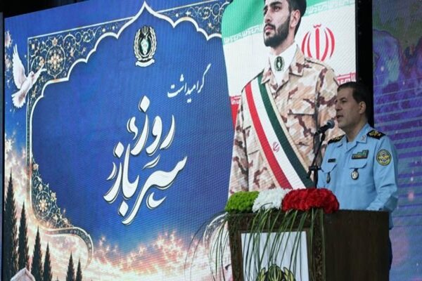 امیر معتمد: همه عرصه‌ها میدان نبرد است
