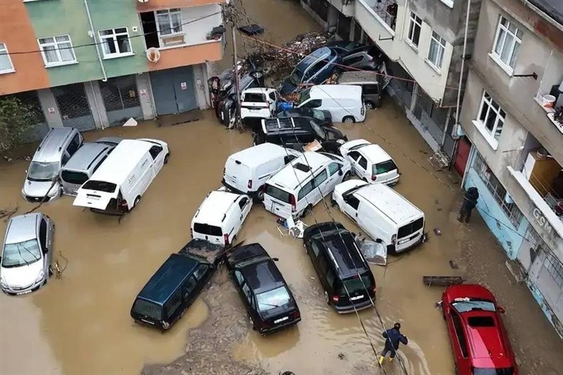 سیل استانبول؛ جنگِ سیاست و طبیعت