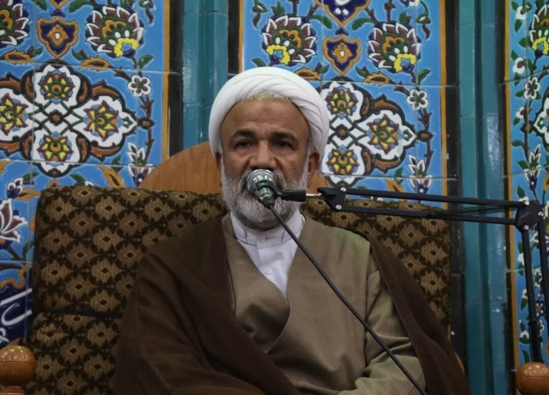 امام جمعه دشتستان: همه ما  مخاطب امروز پیام رهبری هستیم