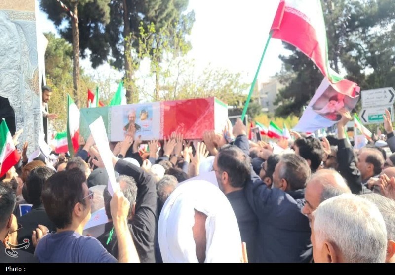 آغاز مراسم تشییع پیکر مطهر شهید لاریجانی در قم