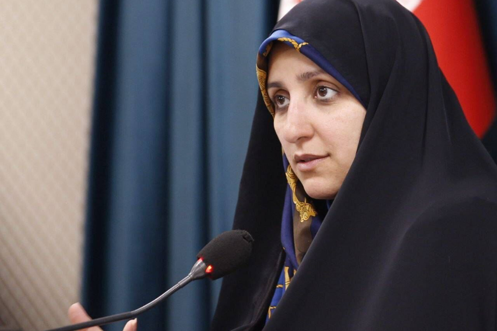 بهروزآذر: برخورد سلبی با زنان راه‌حل مسائل فرهنگی نیست