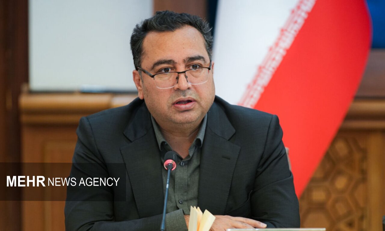 معاون مسکن وزیر راه: زمین ۹۴ هزار واحد مسکونی تحویل صنایع شد