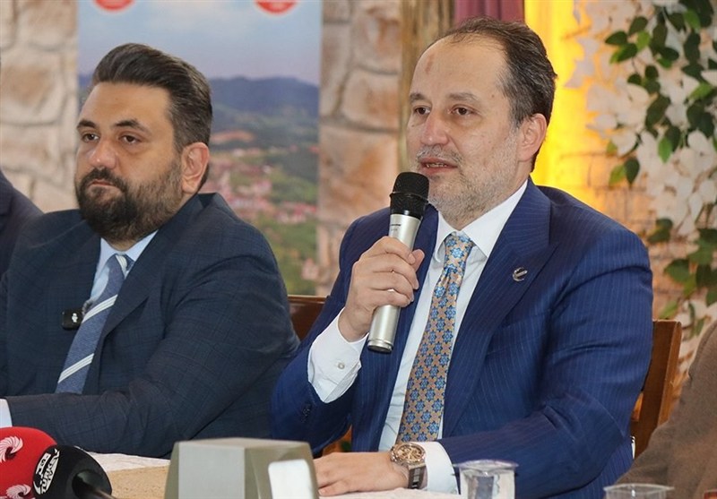 انتقادات تند اربکان از نشست ناتو در ترکیه؛ گارسون بودیم نه میزبان