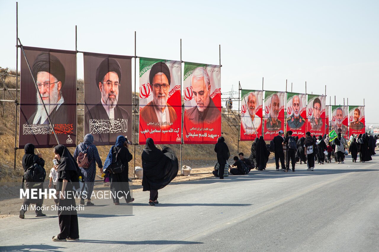 «نذر یخ» نذری ساده برای خنکای مسیر زائران امام رضا(ع)