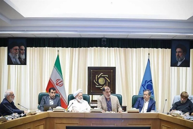 نشست مجمع تشخیص مصلحت با رئیس کل بانک مرکزی درباره بازار ارز