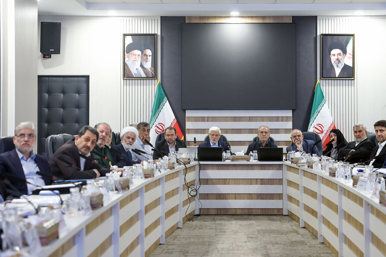 پزشکیان: معیشت، اشتغال و تولید  در رأس برنامه‌های دولت قرار گیرد