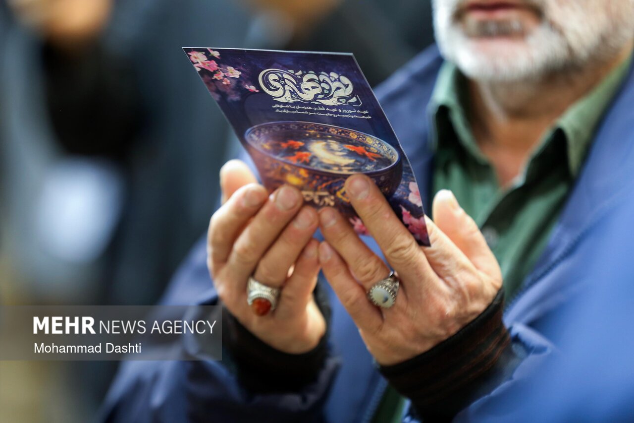 اقامه نماز چند هزار نفری عید سعید فطر در پیشوا