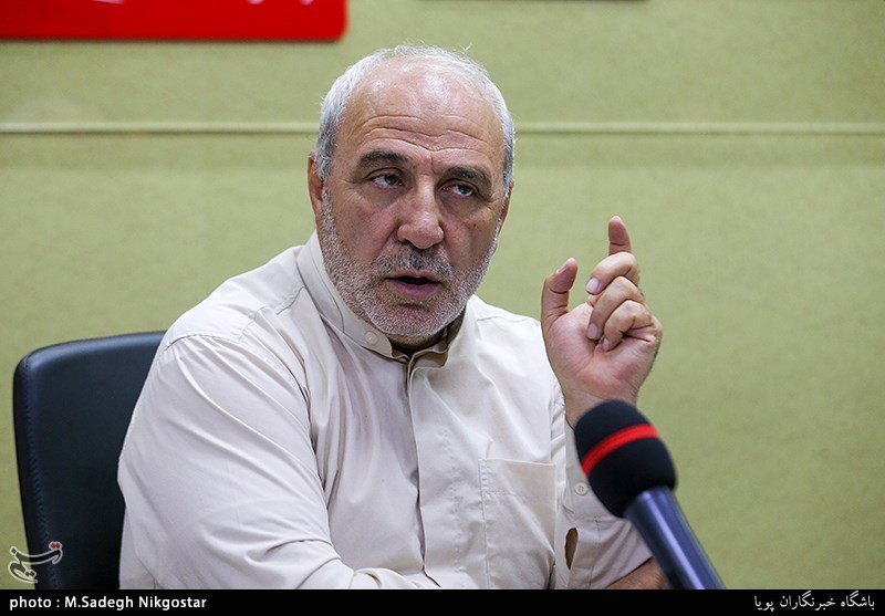 برخی با تحلیل‌های غلط سعی در زمینه‌سازی برای مذاکره با دشمن را دارند