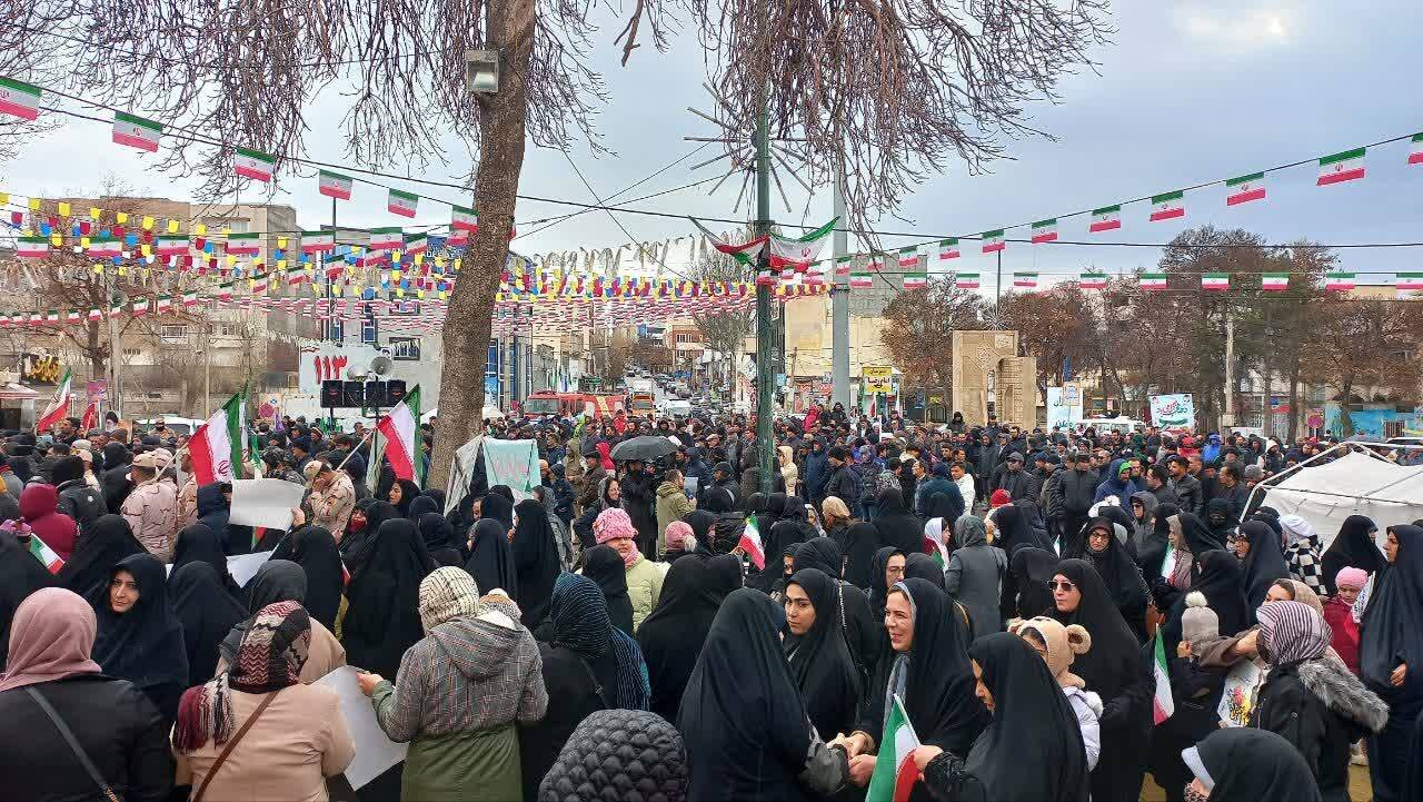 نمین برای صیانت از استقلال و آزادی ایران آمد