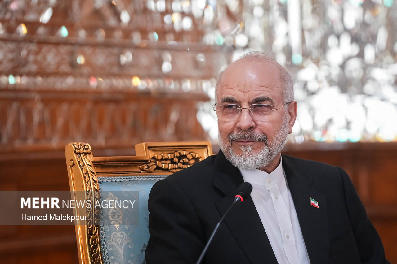 قالیباف: ارتش، نماد اقتدار، امنیت و مرزبانی از ایران عزیز است