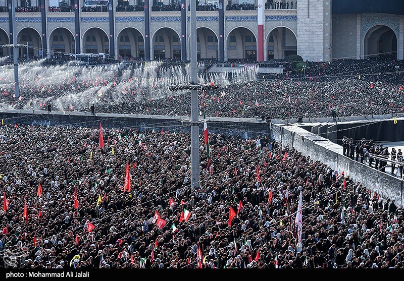 سی‌ان‌ان: ادامه سوگواری در پایتخت ایران؛ برگزاری نماز برای رهبر معظم