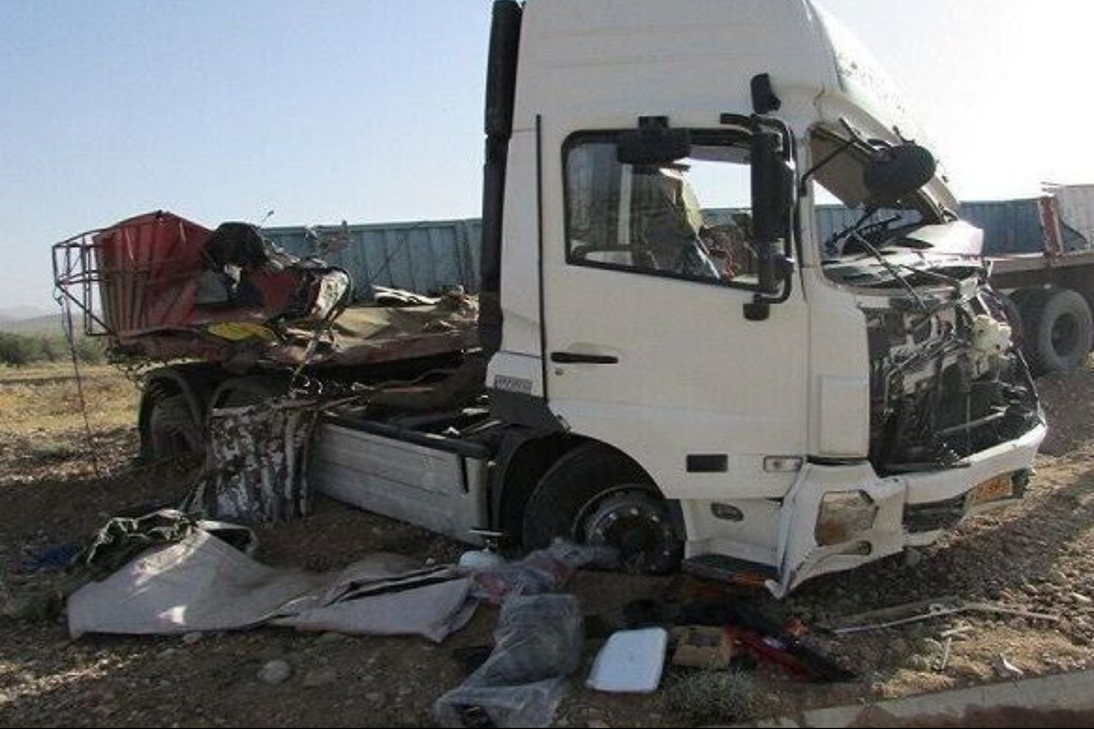 تصادف خونین تریلی و پژو در جاده قدیم زنجان - ابهر