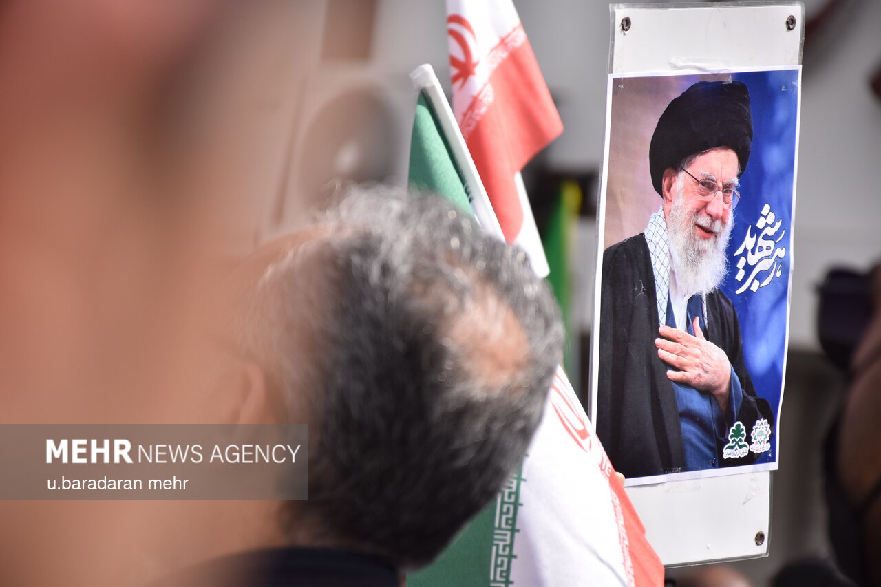 مباد این‌که بگویند منبری افتاد