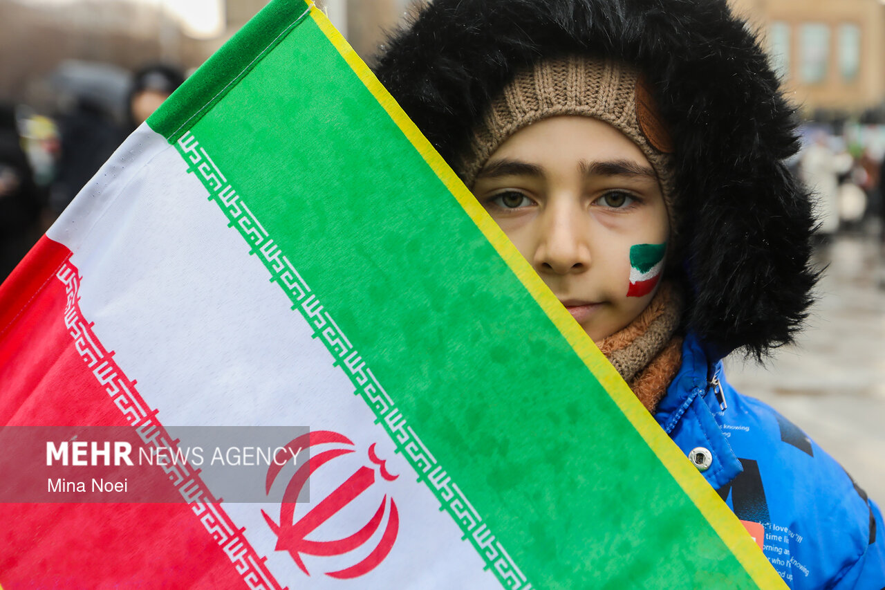 تا پای جان پای انقلابیم؛ مردم قبله تهران چه گفتند؟