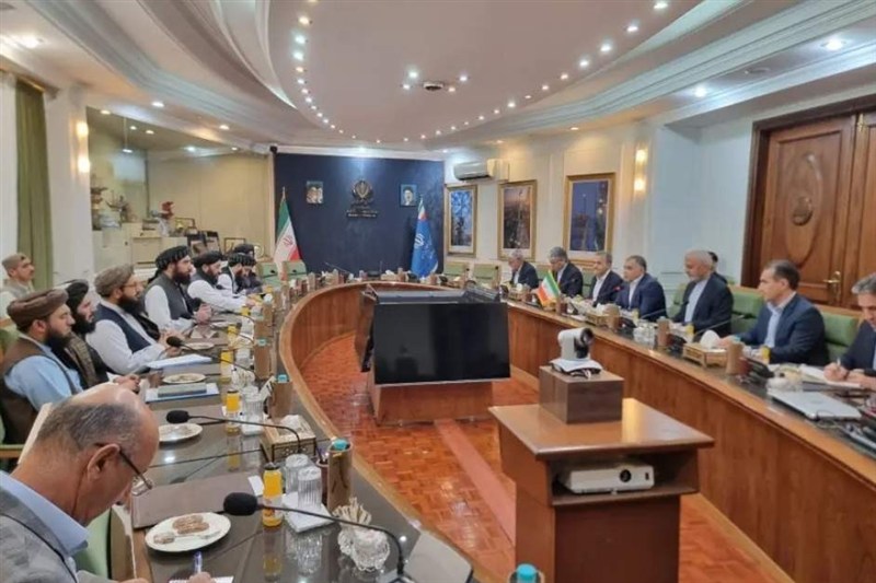 گفتگوی افغانستان و ایران درباره همکاری‌های نفتی و گازی
