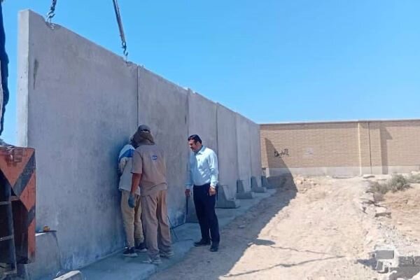 اجرای دیوارکشی مجموعه ورزشی شهید بهشتی دیلم