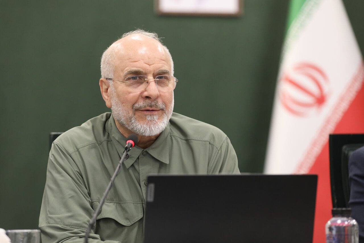 قالیباف: از عرضه ارز ۱۰ هزار دلاری تعجب کردم؛ شخصاً پیگیری می‌کنم