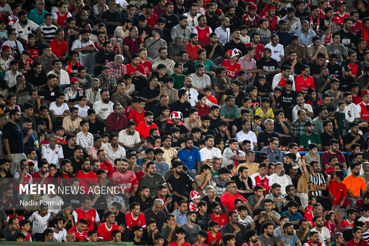 تارتار تشویق شد؛ کری‌ هواداران استقلال و پرسپولیس بالا گرفت