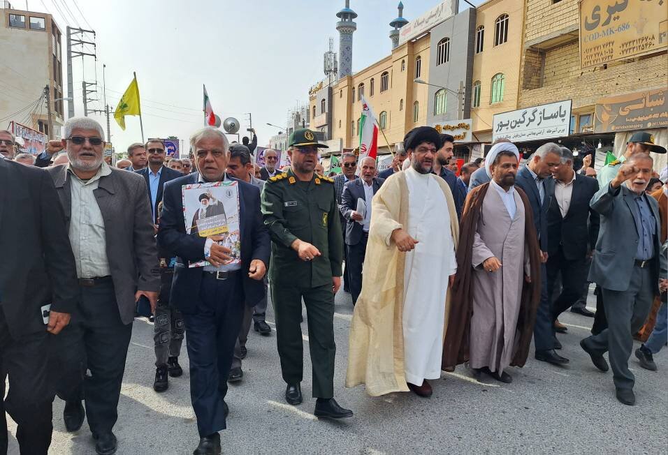 خروش انقلابی مردم ولایتمدار گناوه در راهپیمایی یوم‌الله ۲۲ بهمن