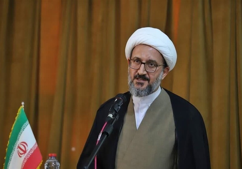 شریفی: بقاء بر تقلید از رهبر شهید جایز است