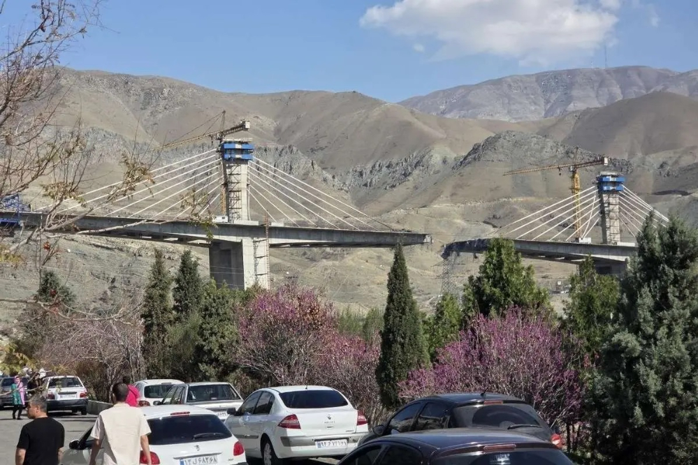 بازسازی 26 پل و تونل آسیب‌دیده در جنگ؛ پل B1 کرج در اولویت