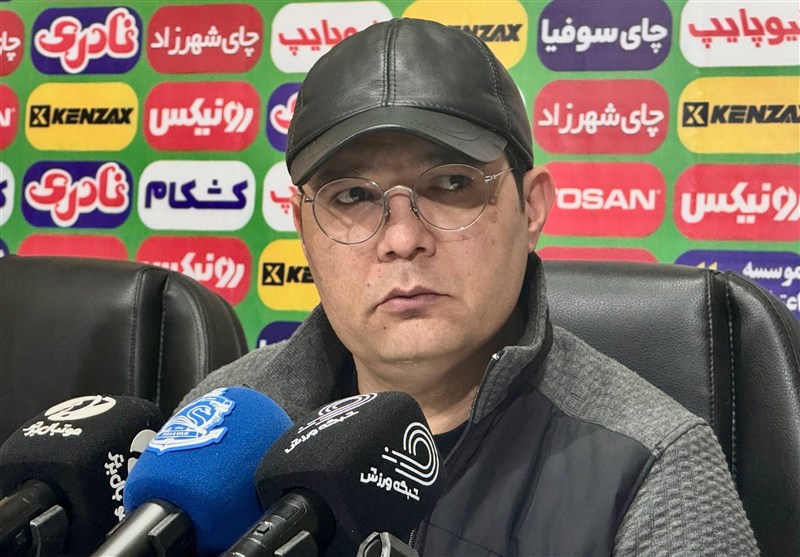 ربیعی: با جسارت سرمربیگری تراکتور را پذیرفتم/ بازی نزدیکی در پیش داریم