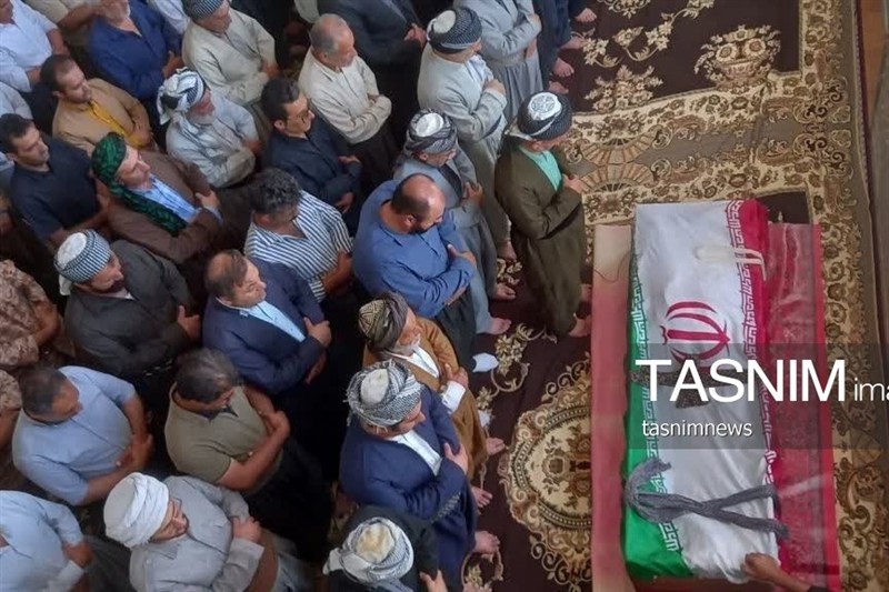 پیکر شهید رحیم‌زاده در اورامان تشییع شد+تصویر