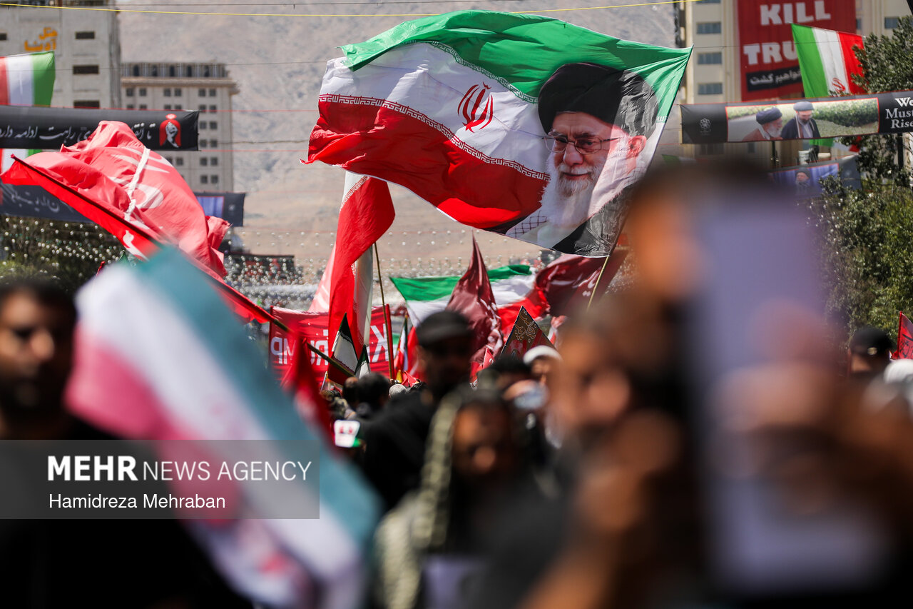 آیت‌الله خامنه‌ای پیروزمندانه به شهادت رسید/ رهبر شهید، منادی وحدت بود