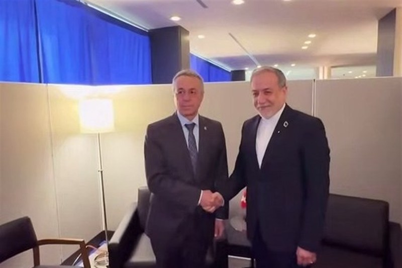 تاکید عراقچی در دیدار با همتای سوئیسی برعزم ایران در دفاع از امنیت ملی