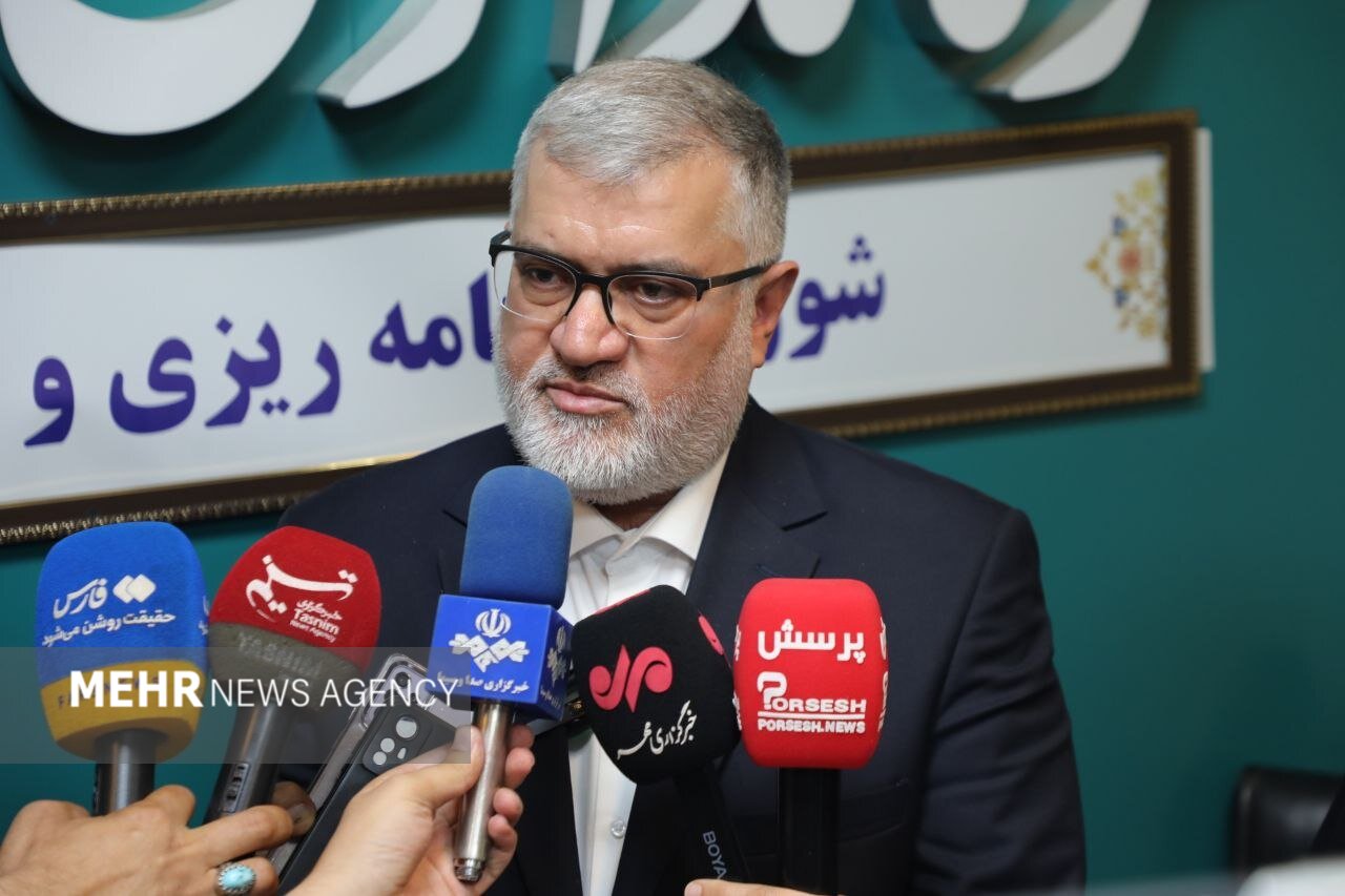 معتمدیان:ظرفیت‌های پایتخت برای خدمت‌رسانی به زائران اربعین بسیج می‌شود