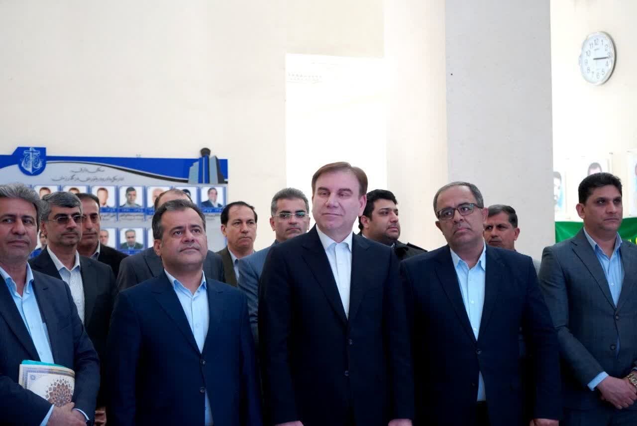 استاندار بوشهر: طرح های بندری مسیر تقویت اقتصاد محلی را هموارتر می کند