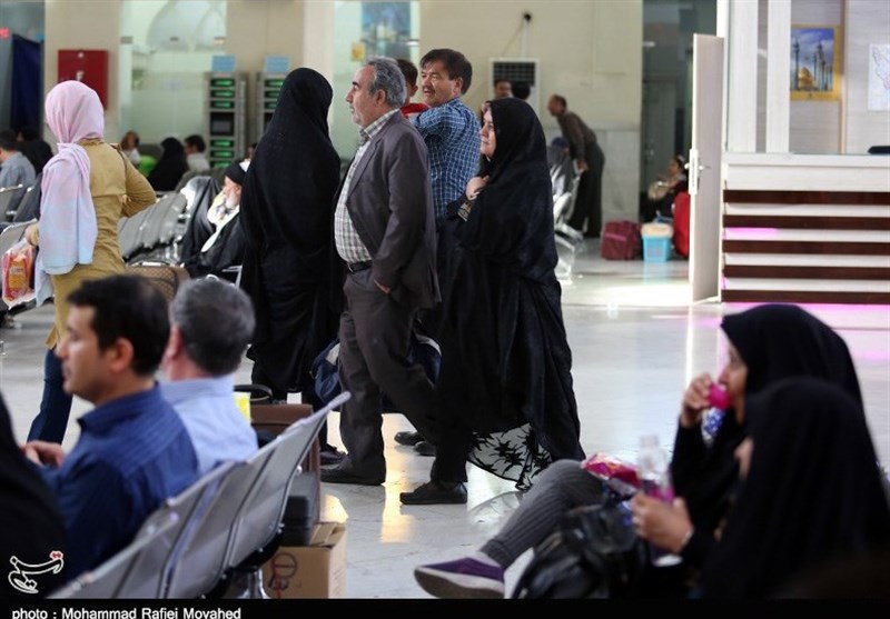 ترافیک مقابل ایستگاه راه‌آهن قم یک‌ساله بلاتکلیف مانده است