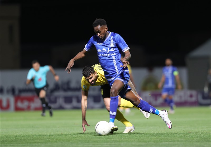 غیبت 3 بازیکن گل‌گهر برابر تراکتور