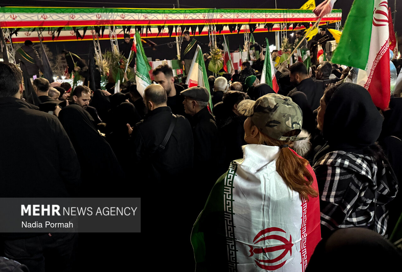 برگزاری راهپیمایی شبانه در هشتبندی هرمزگان