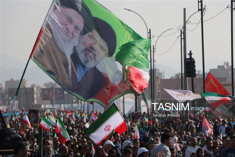 رکوردشکنی در پیاده‌روی خانوادگی؛230هزار کرمانی در مسیر پل شهدای خلبان