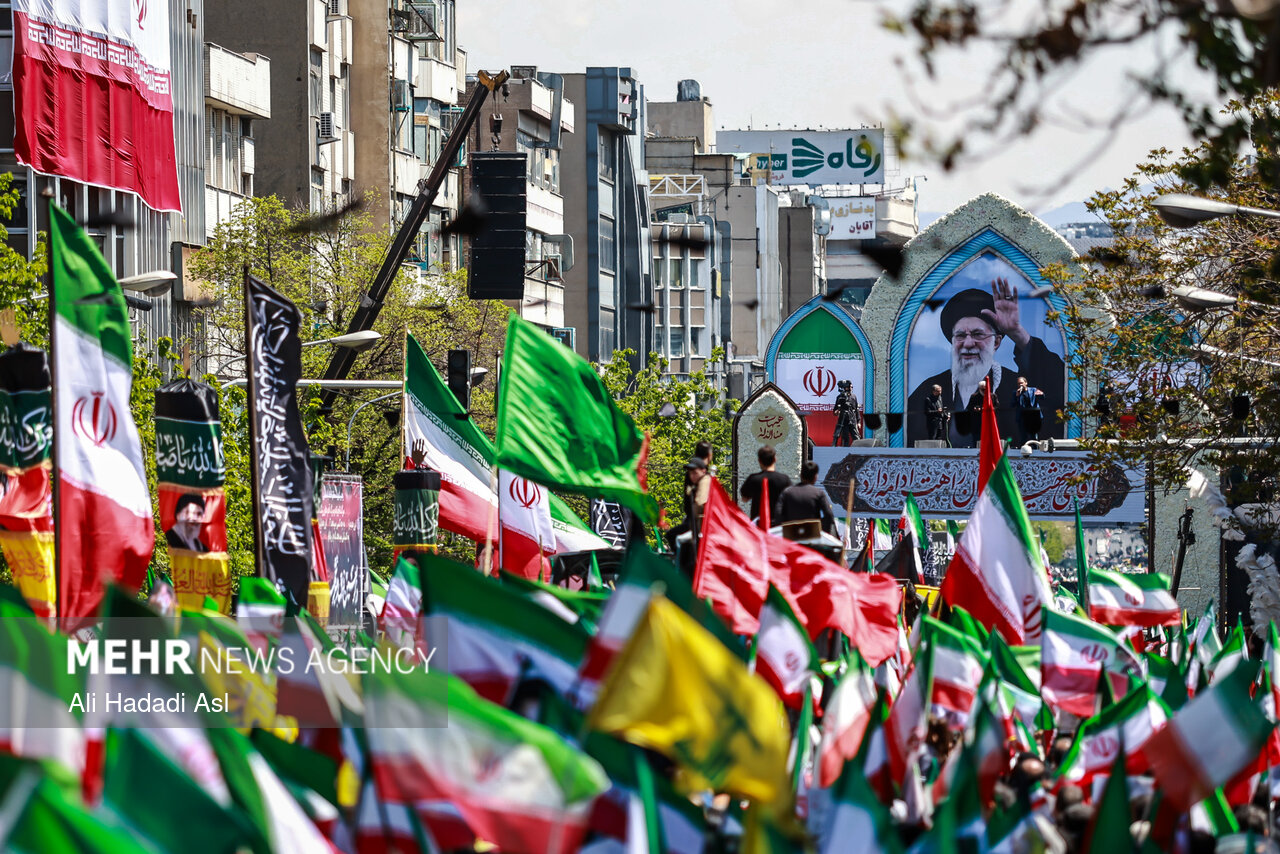 تهران در سوگ چهلمین روز شهادت رهبر شهید انقلاب اسلامی ـ ۲