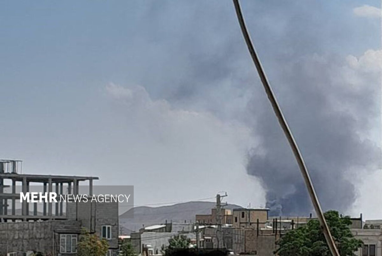 آتش‌سوزی در کارخانه نخ در اطراف بیدگنه ملارد مهار شد
