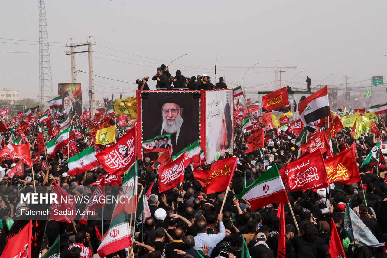 تشییع پیکر مطهر رهبر شهید انقلاب در قم - ۳