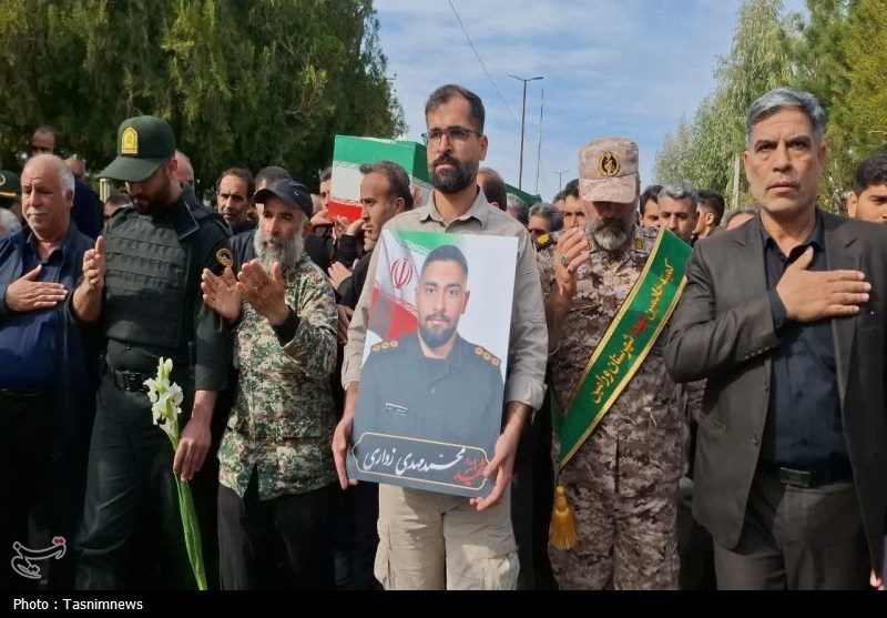 تشییع باشکوه پاسدار شهید محمد مهدی زواری در ورامین