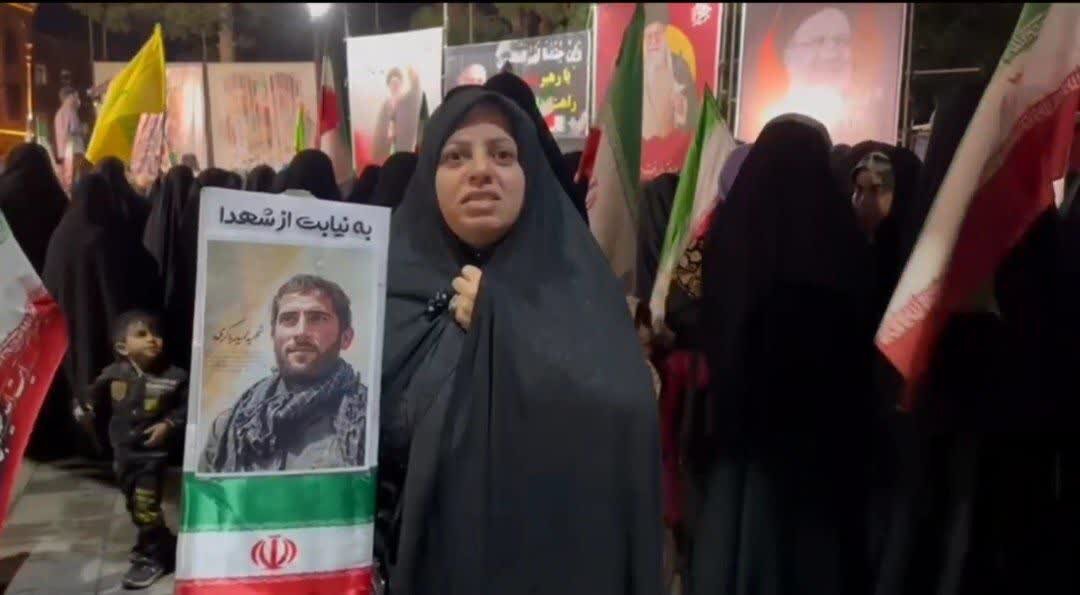 پیام اقتدار میهن در دستان بانوی چنارانی برای جهانیان
