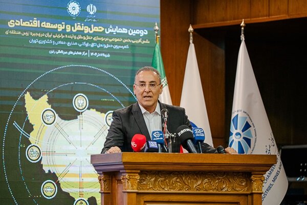 تداوم ورود ریلی کالا از چین؛ تردد مسافران در مرز ایران و پاکستان