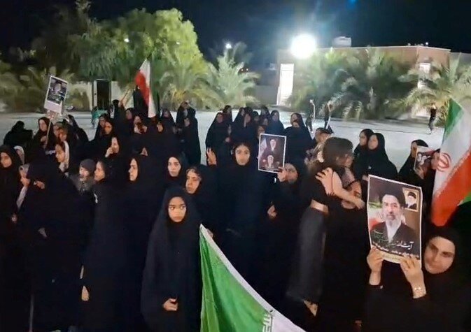 خروش مردم انقلابی آبدان