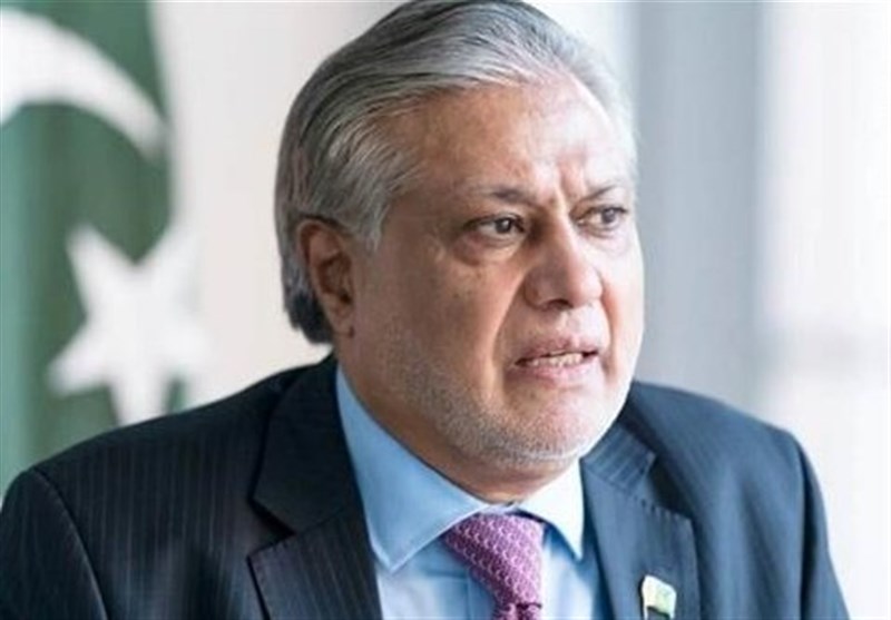 پاکستان: طالبان حق آموزش و کار زنان افغانستان را تضمین کند